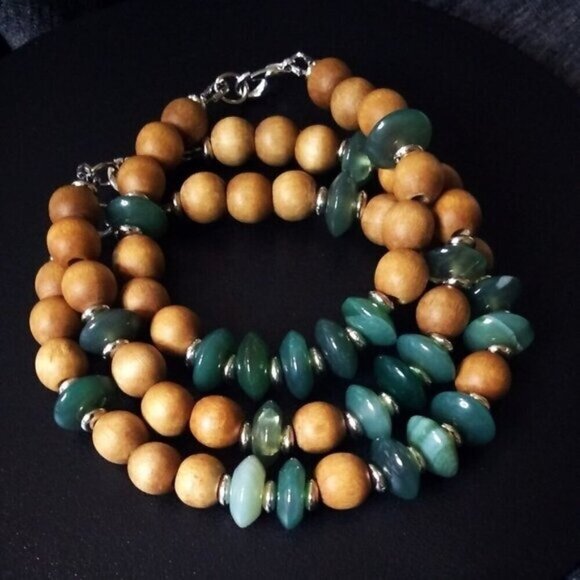 ๐๐๐ 3/$25! Green Agate & Sandalwood Beaded Bracelet 6" Wrists - Boho - Picture 7 of 9